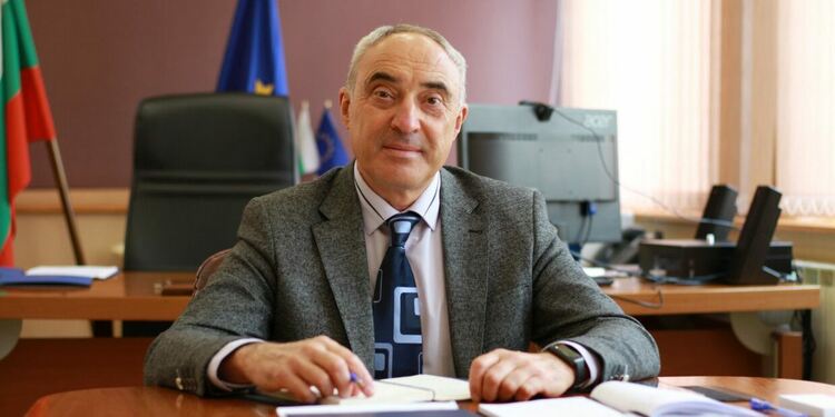 Областна управа осигури две палати за нощта на изборите в Панаира