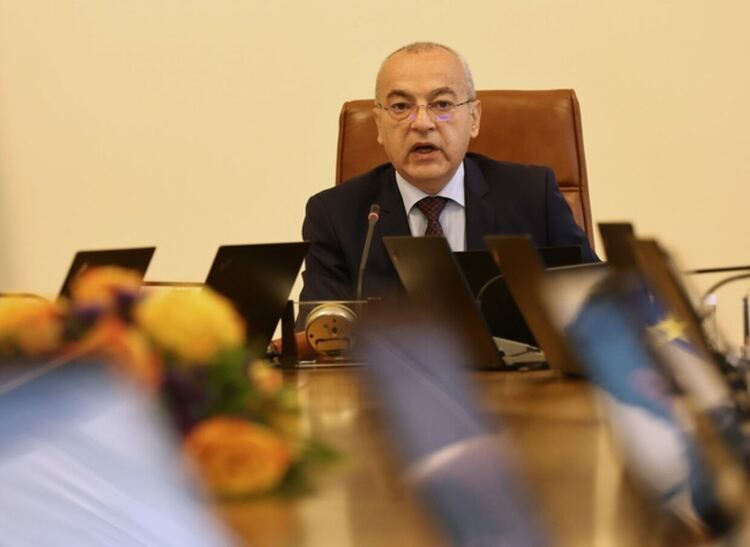 Служебният премиер изпраща полиция и армия на южната граница