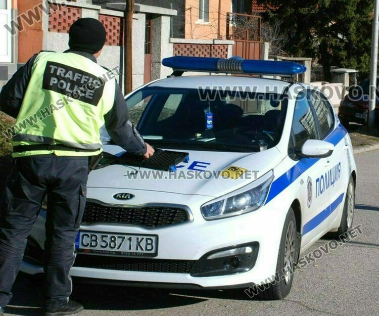 Дрогиран водач опита да избяга от полицаи, арестуваха 17-годишен с марихуана