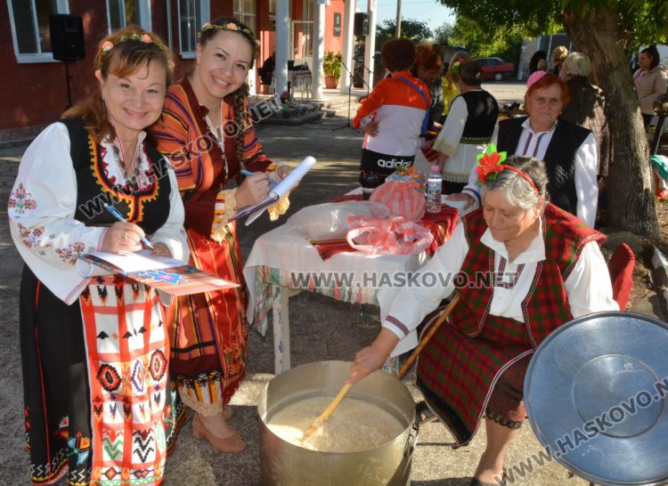 Първи кулинарен празник се проведе в Сталево