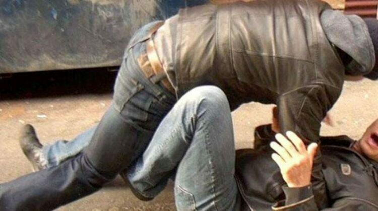 Трима пребиха и ограбиха мъж в Димитровград