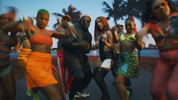 Новото парче на Black Eyed Peas, Anitta и El Alfa