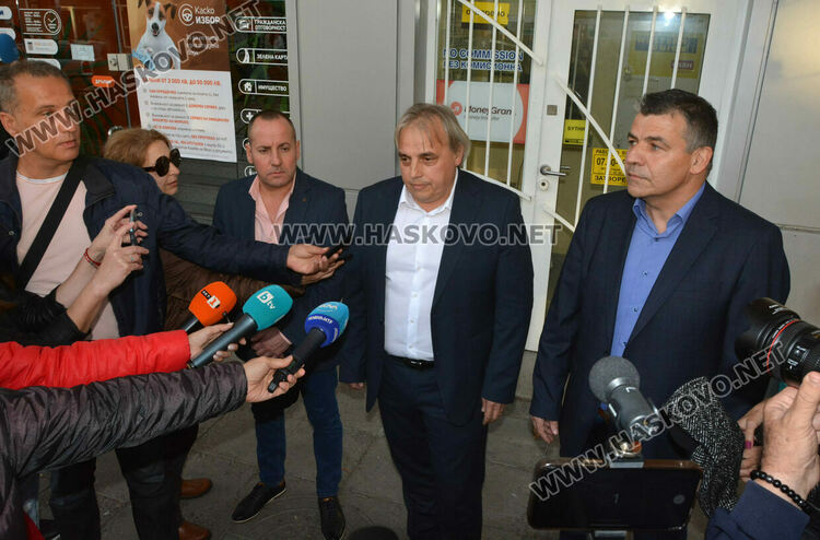 30 000 евро и 30 000 лева са задигнати от чейндж бюрото в Хасково