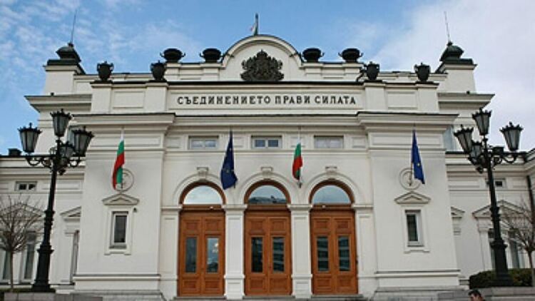 Всички в НС откликнаха за бюджета и доходите