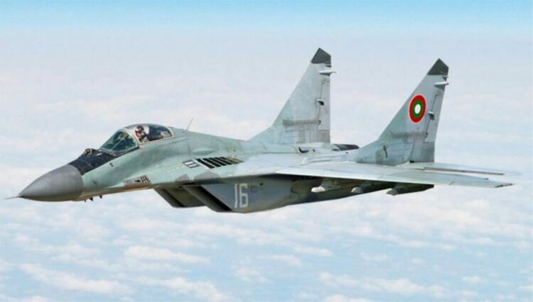 Ивайло Мирчев: Нидерландия е готова да подари на България самолети F-16
