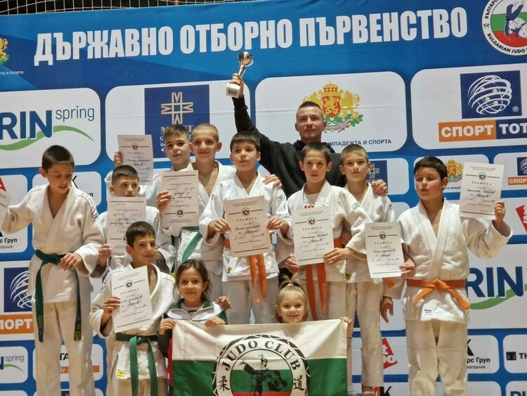 Хасковските джудисти са на върха с републиканската отборна купа