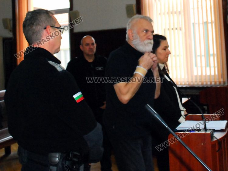 Отложиха делото за екстрадицията на турския полковник, глобиха адвокат