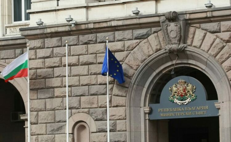 МС одобри механизъм за разследване на главния прокурор