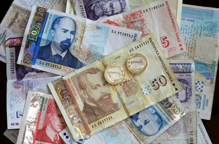 12-годишен и двама мъже откраднали кутии за дарения за болни деца в Хасково