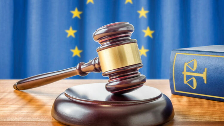 Съдът на ЕС отмени практика на нашия спецсъд за присъди по показания пред съдия