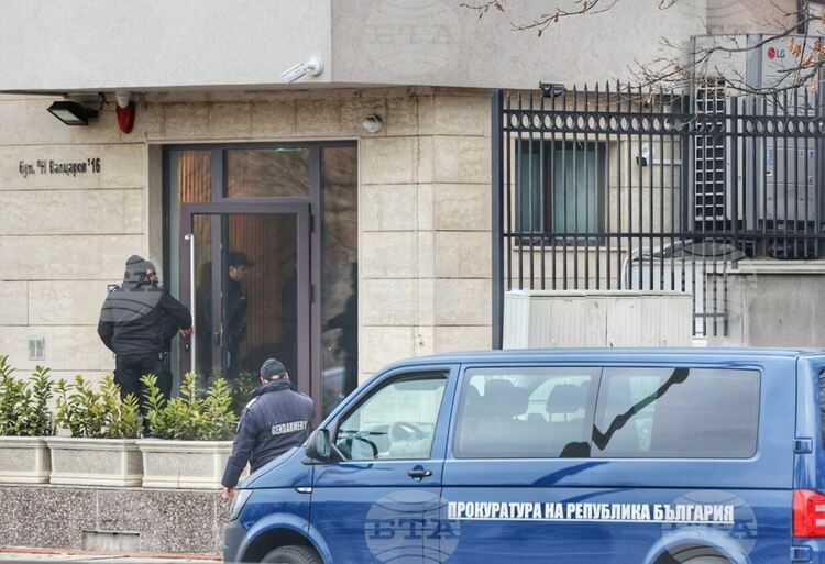 Прокуратурата и МВР влязоха в офиси на столична фирма