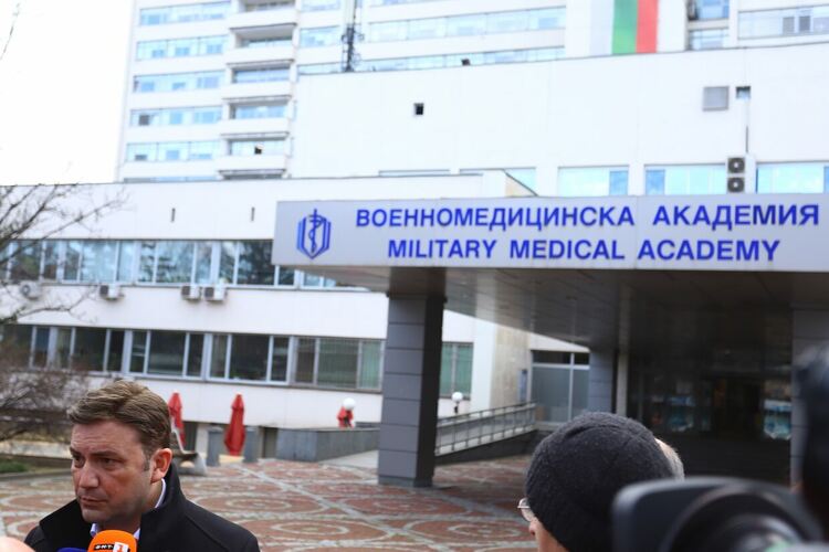 Подобрява се общото състояние на Християн Пендиков, съобщиха от ВМА