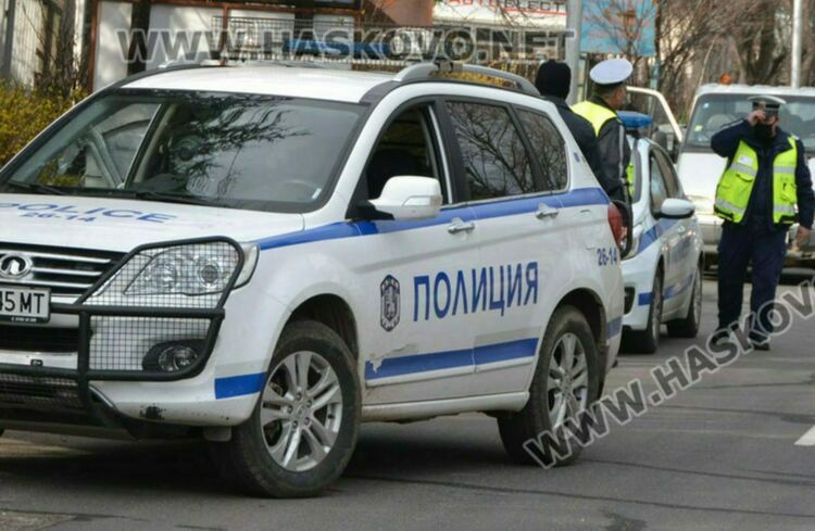 Задържаха трима с наркотици и четирима за кражби в Хасковско
