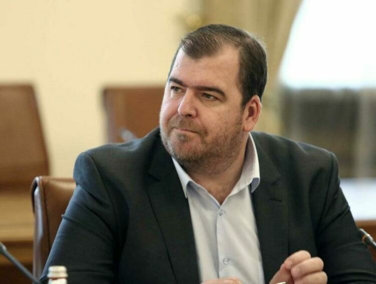 Проверки в цялата страна на вносното мляко