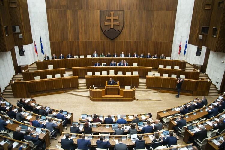Парламентът на Словакия обяви режима на Путин за терористичен
