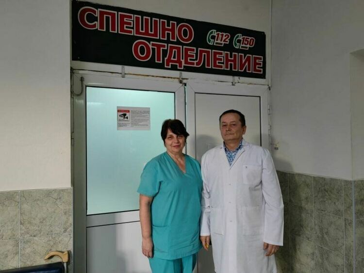 Екшън в сливенската болница, бебе се роди седалищно и почти задушено в коридора