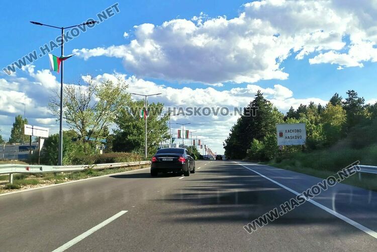 Слънце и облаци с умерен вятър в сряда, вечерта – дъжд