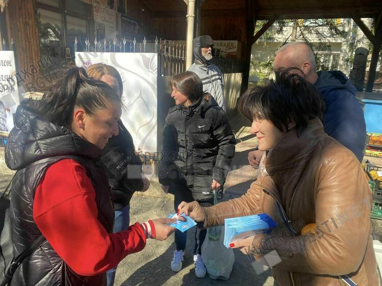 Караянчева в Черноочене: ГЕРБ ще спре лабораторните опити с ресурсите на държавата!