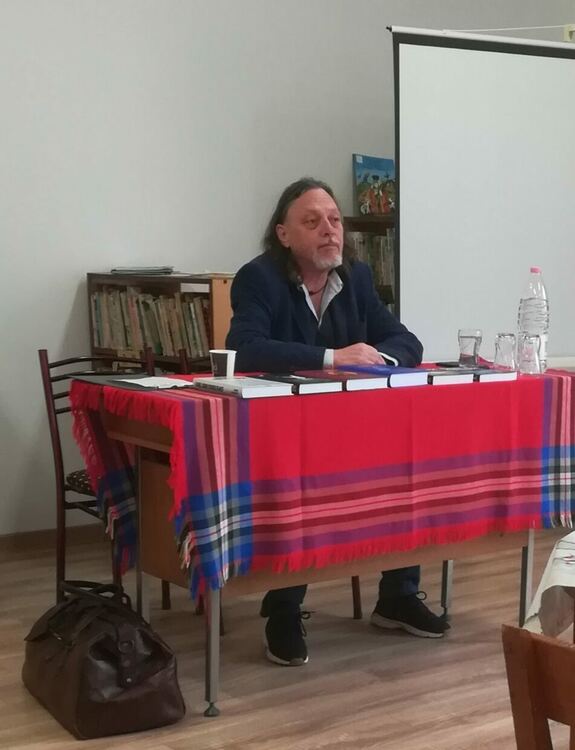 Нидал Алгафари представи новия си роман "Рано или късно"