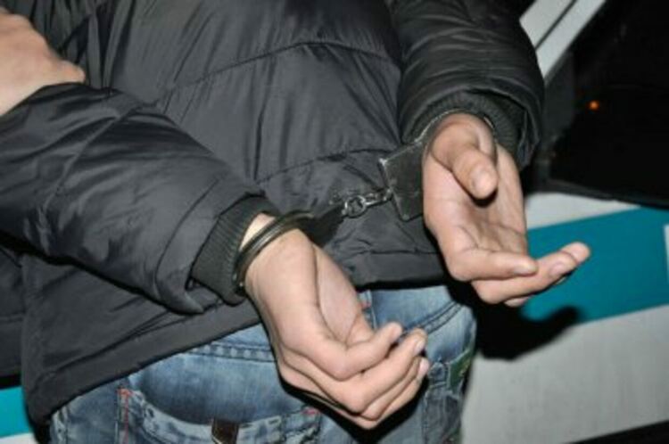 Задържаха 25-годишен за опит за грабеж в Кърджали