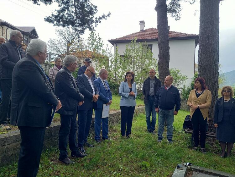 Лекари от София и Пловдив бяха отличени с "Чилови награди" в Славейно