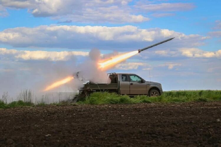 Военен експерт: Украинската армия ще стигне до Крим за месец, до Донецк - може и утре