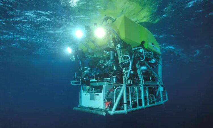 Съосновател на OceanGate вярва, че хората в изчезналия батискаф имат повече време