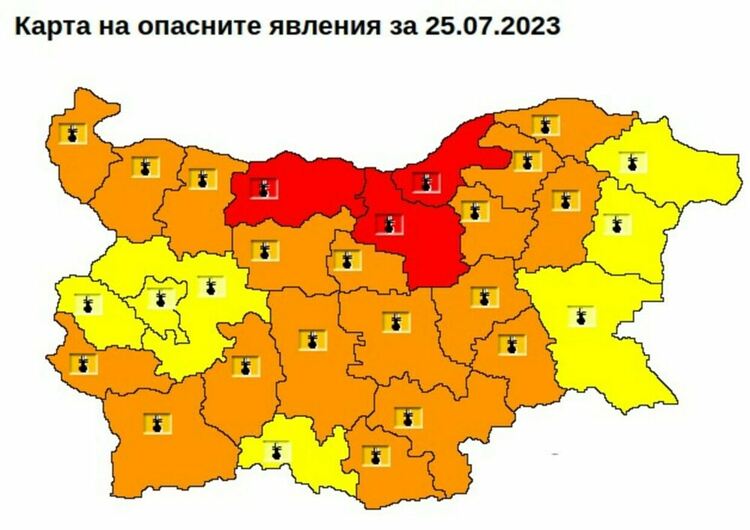 Червен код за опасно високи температури в три области, в останалите - оранжев и жълт