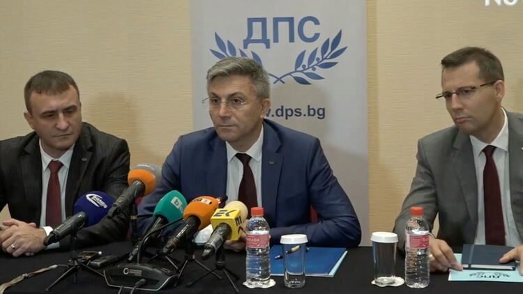 Карадайъ: Ще участваме във внасянето на предложения на промени в Конситутицията