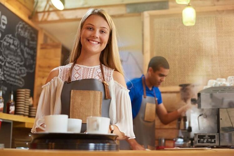 24 разрешителни за работа на непълнолетни са издадени през последния месец
