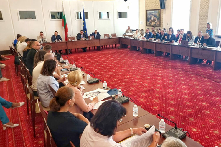 Правната комисия преодоля ветото на президента върху промените в Закона за съдебната власт