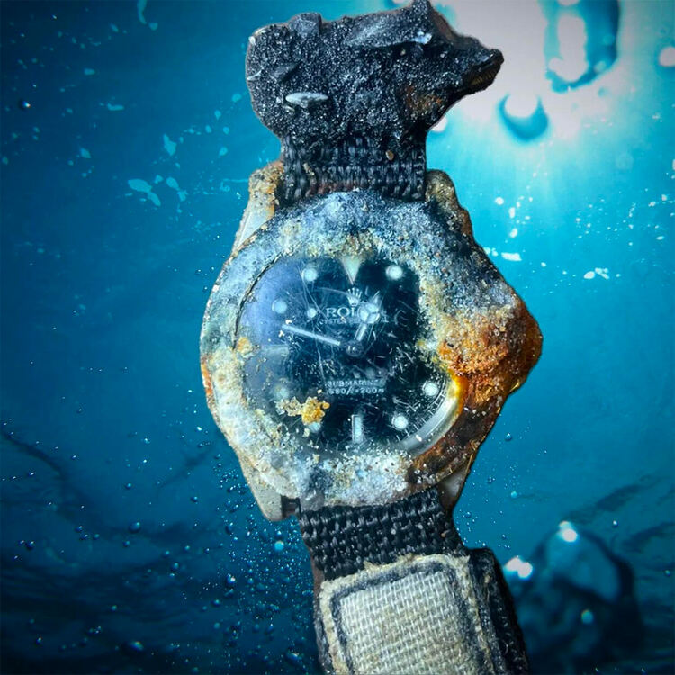 Сърфист намери работещ Rolex на дъното на океана