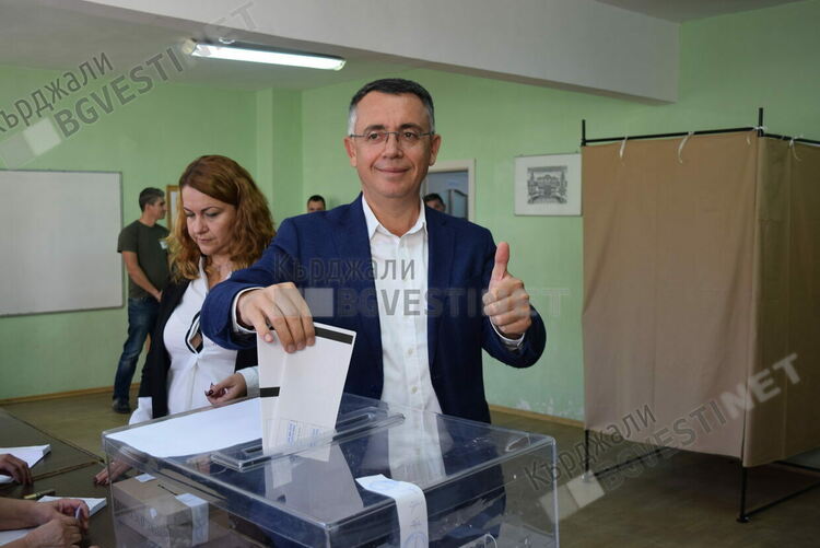 Колонката на редактора:Всички срещу Хасан Азис!?