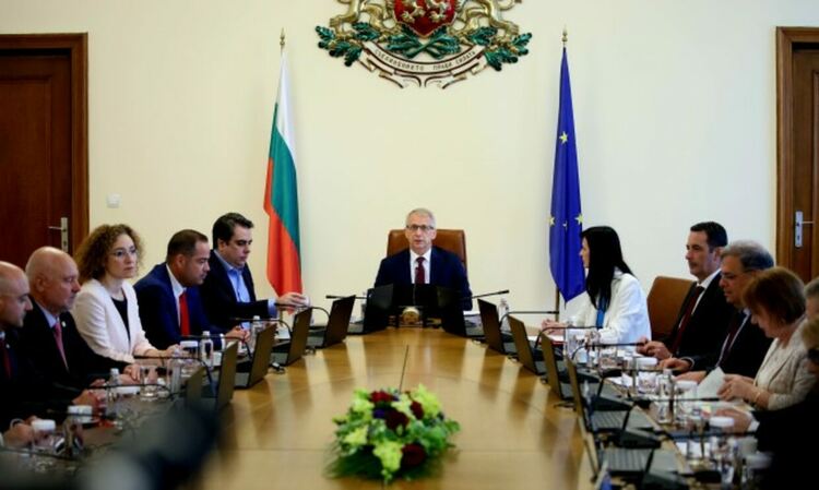 Денков: Решението за отнемане на автомобила за шофиране след употреба на алкохол и наркотици е стъпка в правилната посока