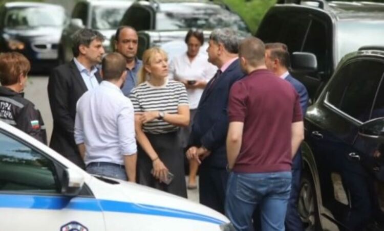 Обещавани ли са постове във властта на Алексей Петров