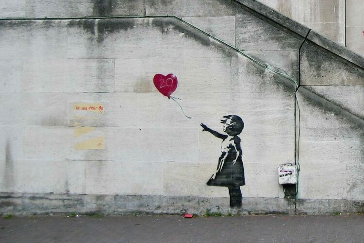 Banksy пита феновете си къде да представи своя изложба