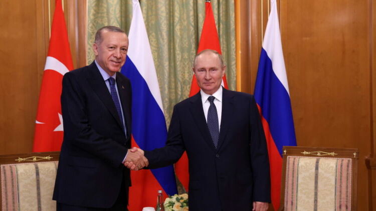 Путин към Ердоган: Отворени сме за преговори по зърнената сделка