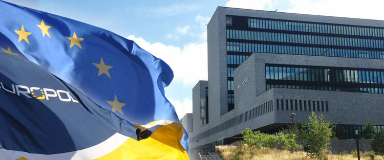 Европол: Организираната престъпност е изградила паралелна глобална криминална икономика