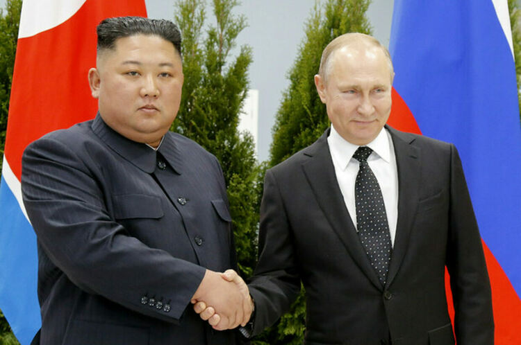 Путин и Ким Чен-ун пристигнаха един след друг на руския космодрум "Восточний"