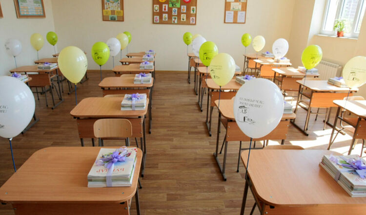 Първи звънец в 2349 училища, първокласниците са над 57 000