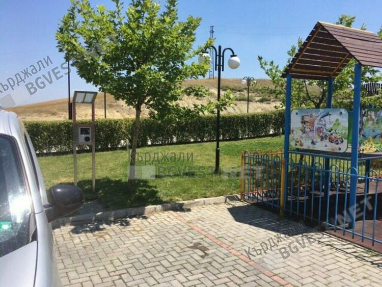 Едва 8 елекромобила се движат в Кърджали, липсват зарядни станции