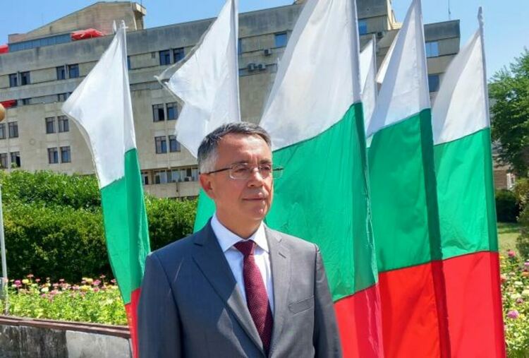 Кметът Хасан Азис и Общинският съвет поздравяват кърджалийци за Деня на Независимостта