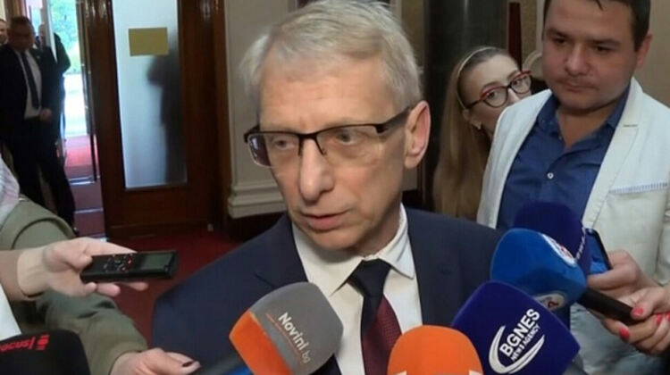Денков: Не обсъждаме таван на цените на храните