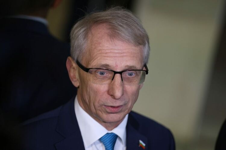 Няма да се случат тези страшни апокалиптични сценарии, коментира Денков президентското вето