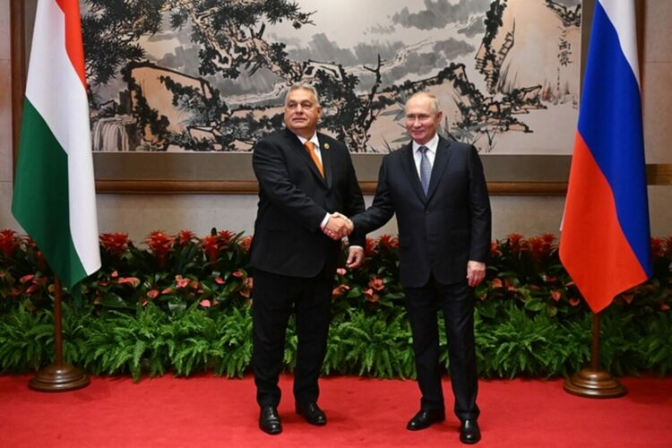 В НАТО обезпокоени от срещата на Орбан с Пурин