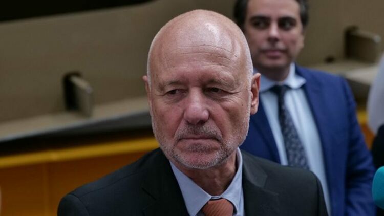 Прокуратурата даде на съд мъжа, заплашвал министъра на отбраната Тодор Тагарев