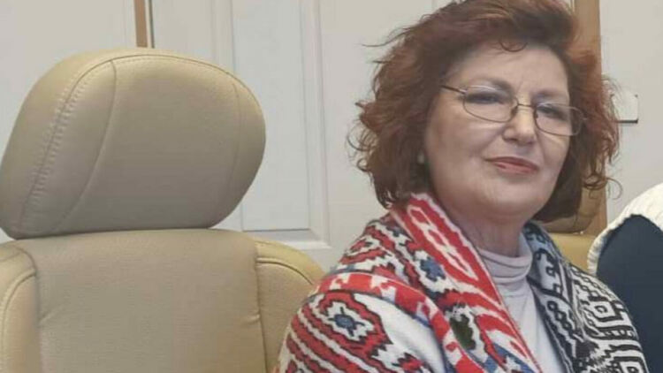 Поетесата  и писател Христина Въчева от Кърджали в класацията на фондация "Буквите"