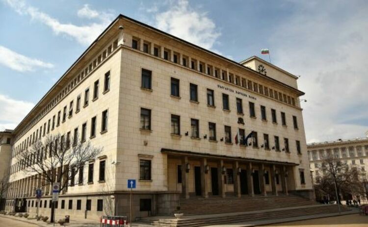 БНБ вдига основната лихва от утре