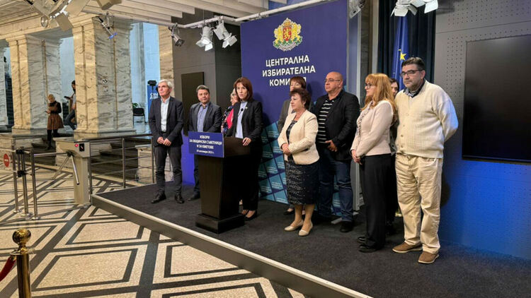 ЦИК: Трябват незабавни действия, за да може в неделя да се гласува с машини