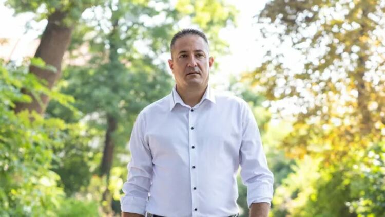 При 100 процента от обработените протоколи в Радомир Кирил Стоев получава 63,01 процента от гласовете